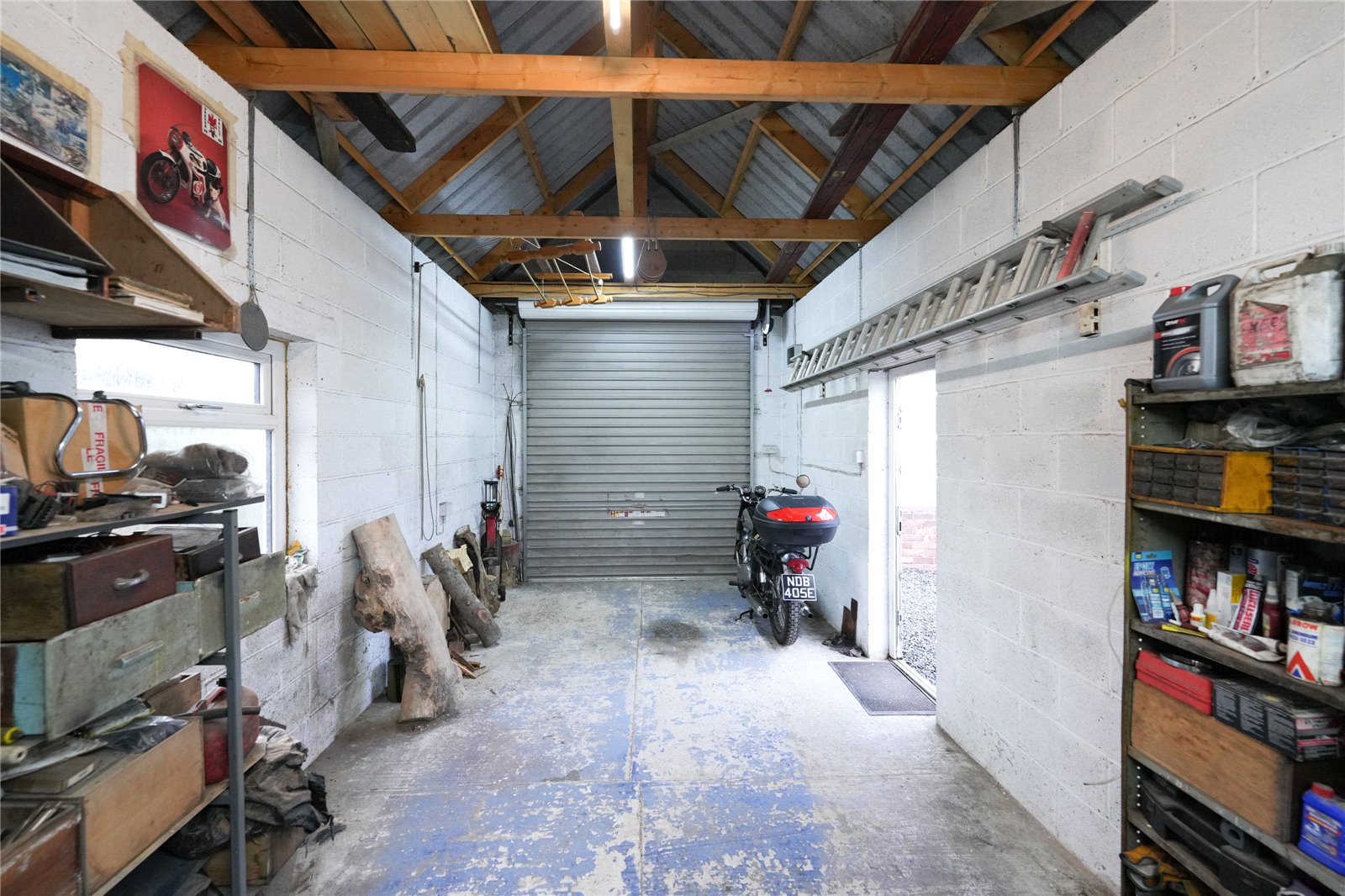 Garage/Workshop