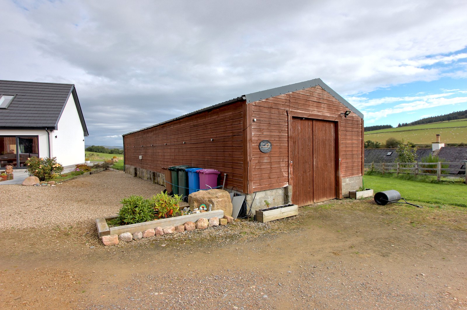 Barn/Stables