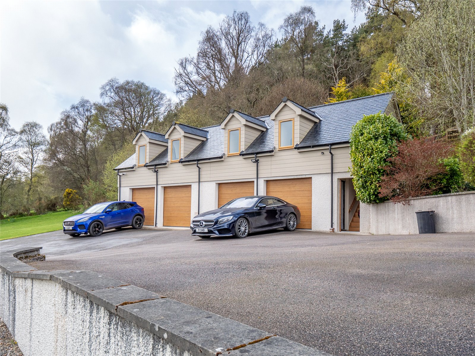 Garage and Annexe