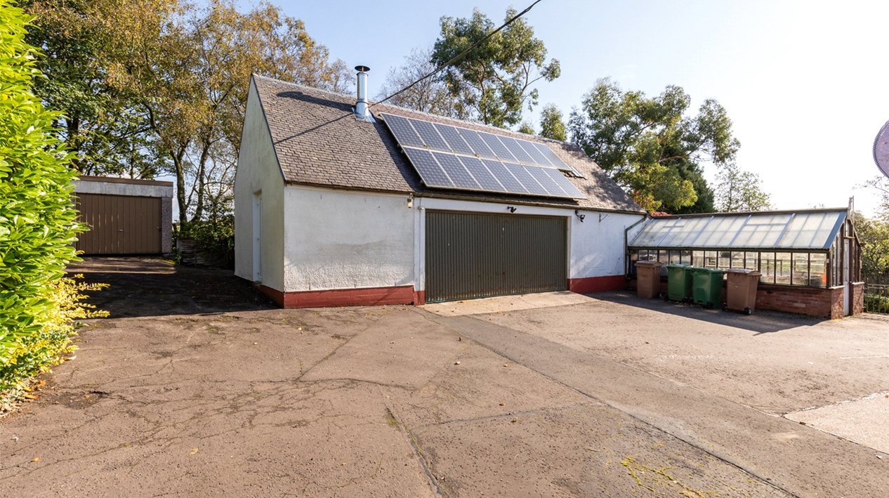 Garage/Storage