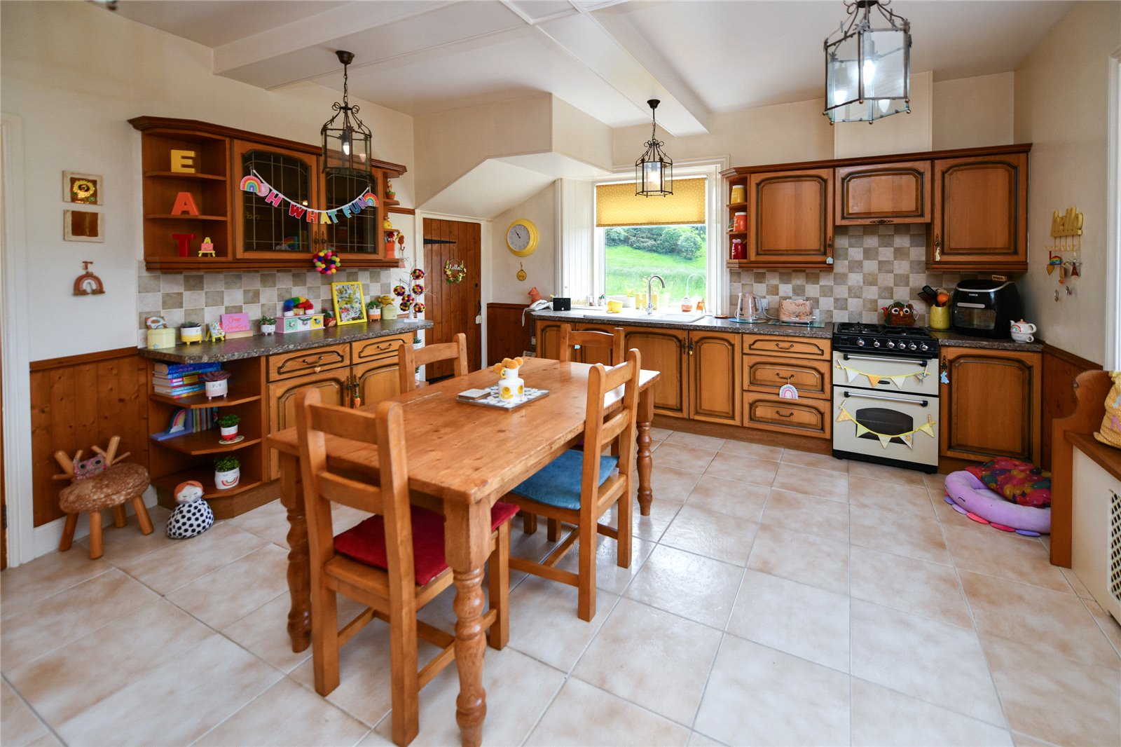 Kitchen /Dining Room